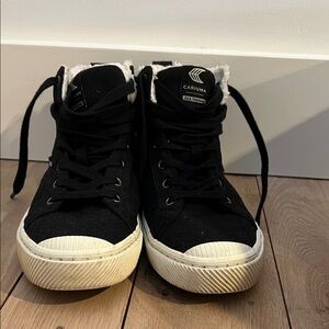 Cariuma Black Therma Vegan Suede High-Top Sneakers with White Soles